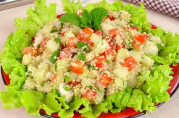 Salada de tabule com quinoa