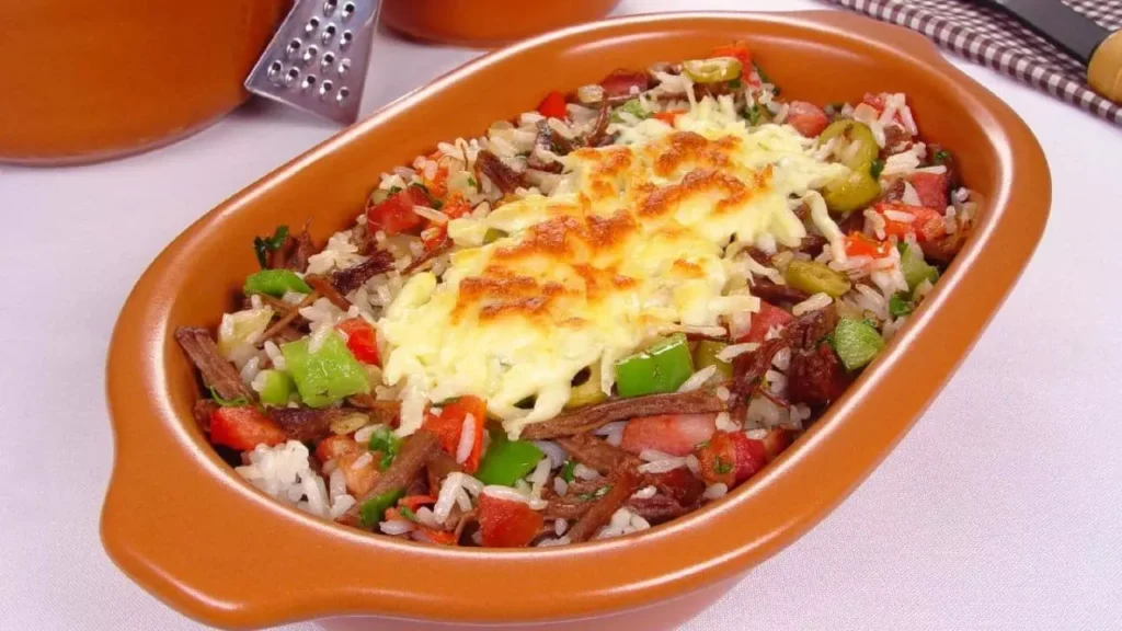 Arroz de carreteiro com carne louca