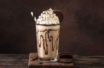 Milk-shake de chocolate crocante