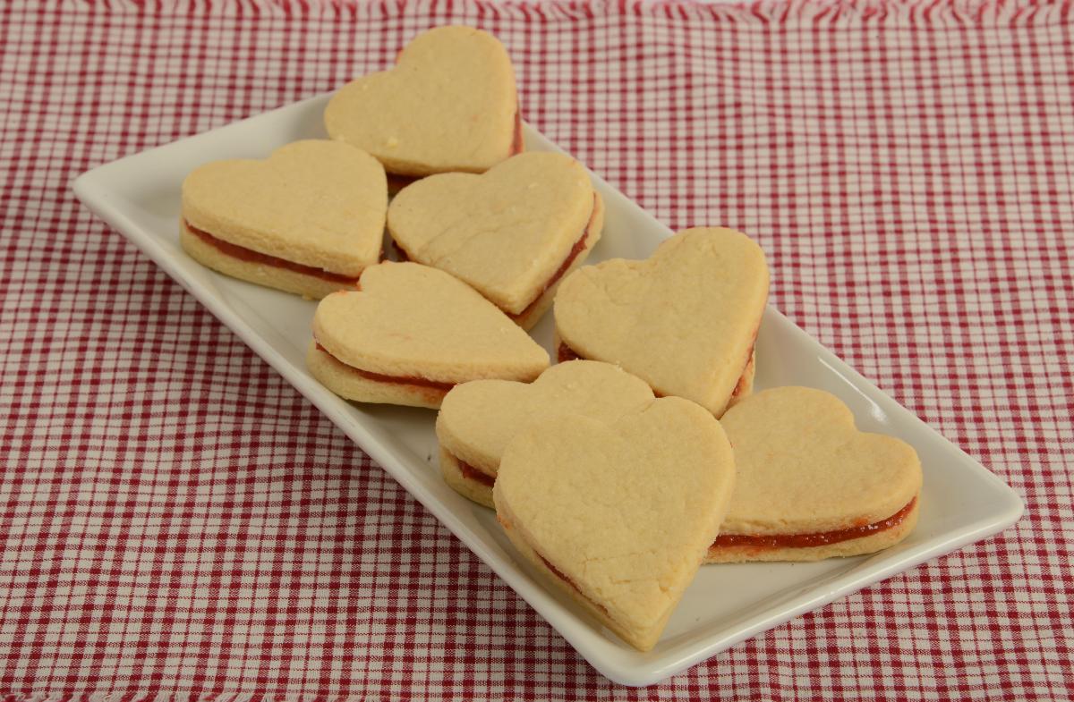 Experimente os biscoitos amanteigados de coração