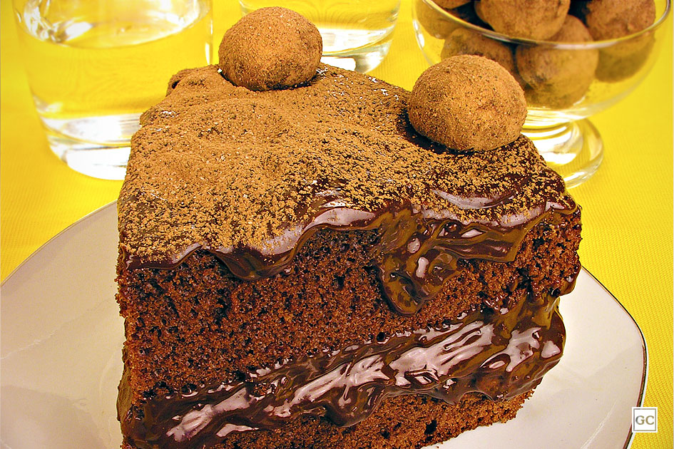 Receitas de bolo de chocolate recheado irresistíveis  