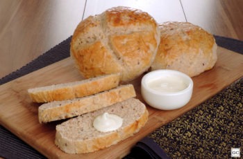 Pão de aveia e linhaça