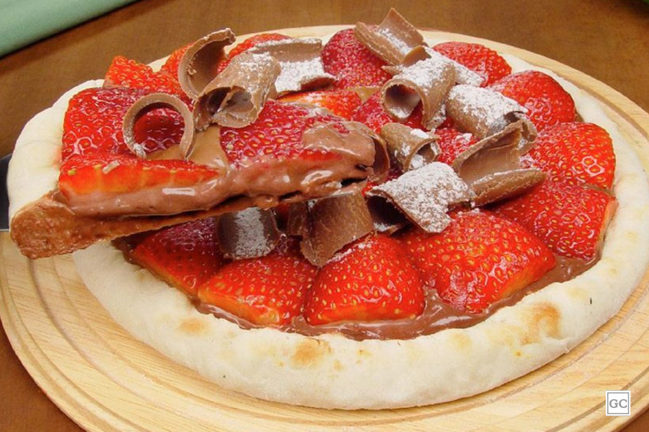 Pizza de morango trufada: a sobremesa perfeita para o seu próximo jantar
