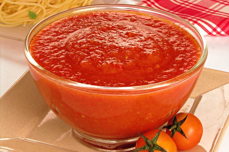 Molho de tomate para massas - Guia da Cozinha