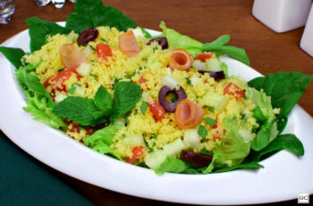 salada com cuscuz marroquino