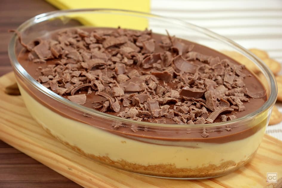 Torta de maracujá e chocolate de travessa - Guia da Cozinha