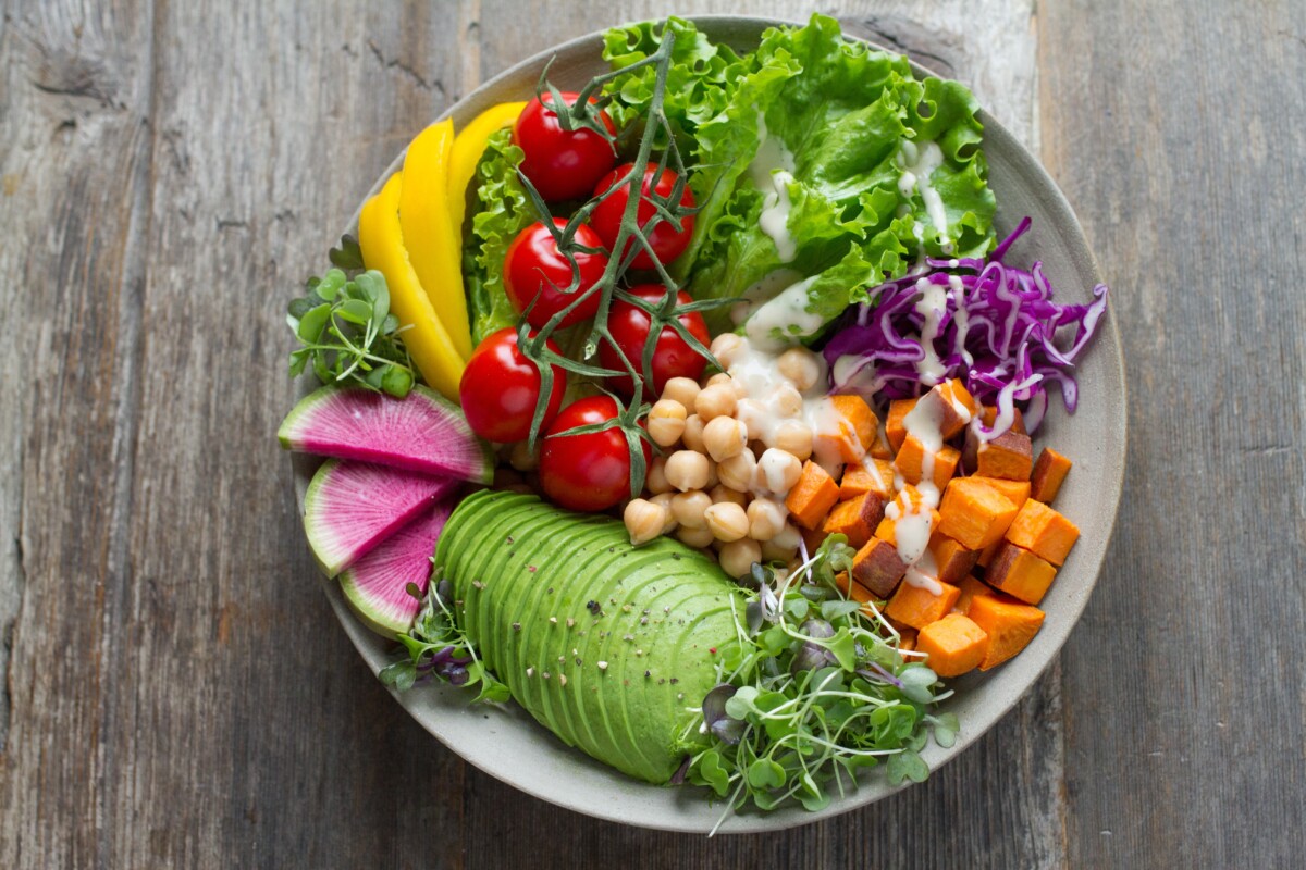 Descubra agora quais são os alimentos essenciais para uma vida mais saudável