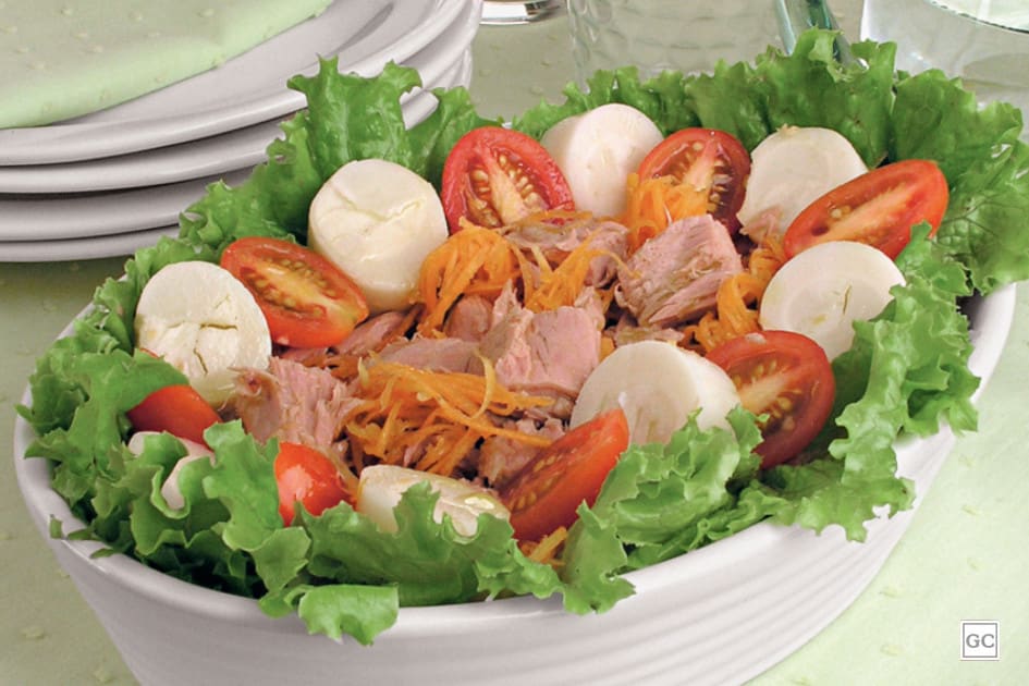 Saladas simples e saudáveis para uma refeição incrível 