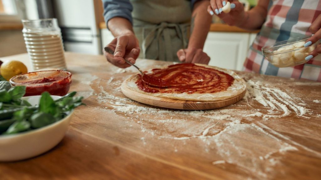 Faça seu fim de semana valer a pena com essas receitas de pizza de liquidificador