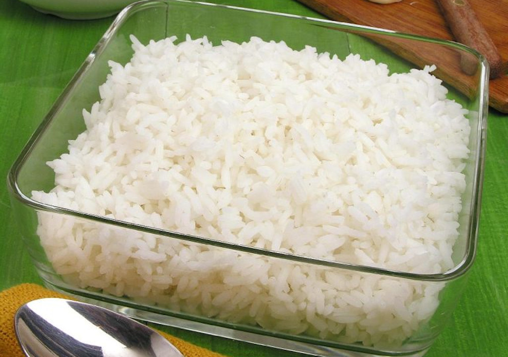 como fazer arroz branco