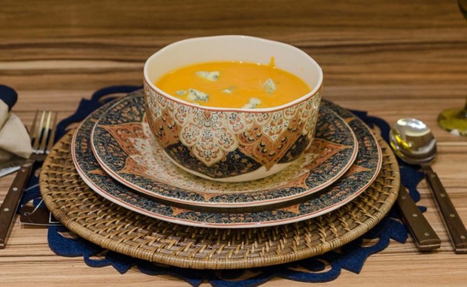 A sopa de abóbora é um exemplo de alimentos alaranjados