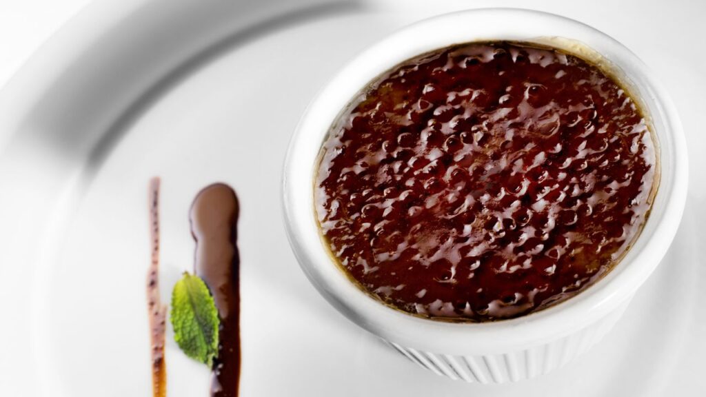 Crème brûlée com cobertura de nutella