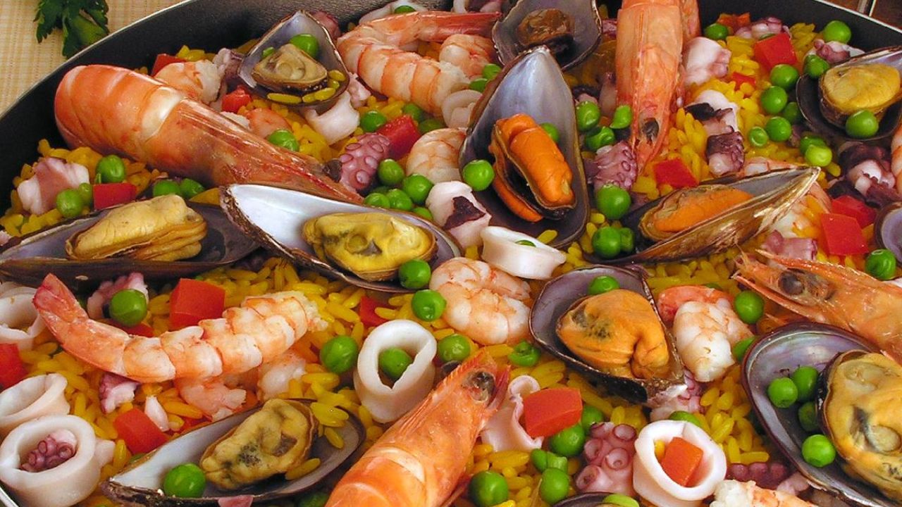 8 receitas espanholas para viajar na cozinha