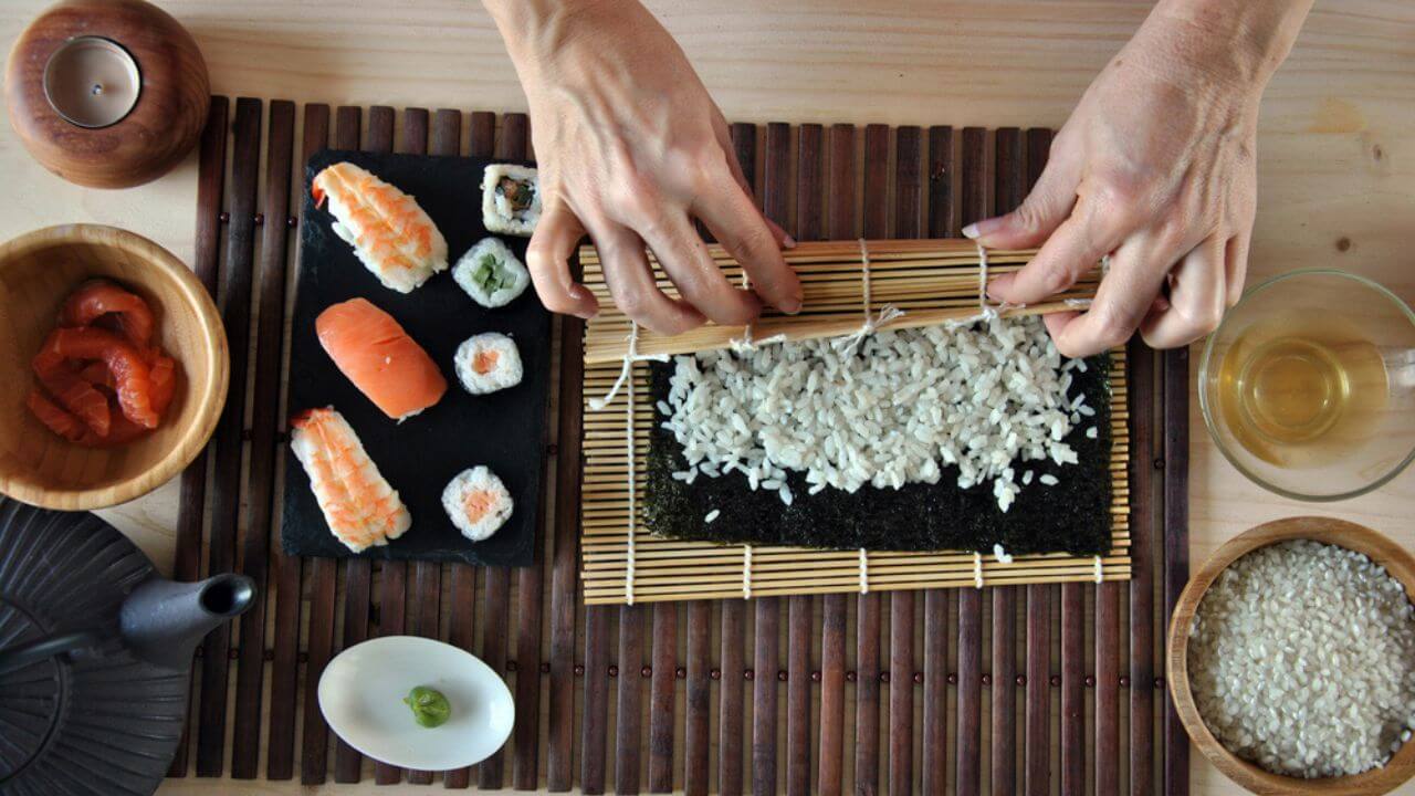 Veja tudo que você vai precisar para preparar sushi