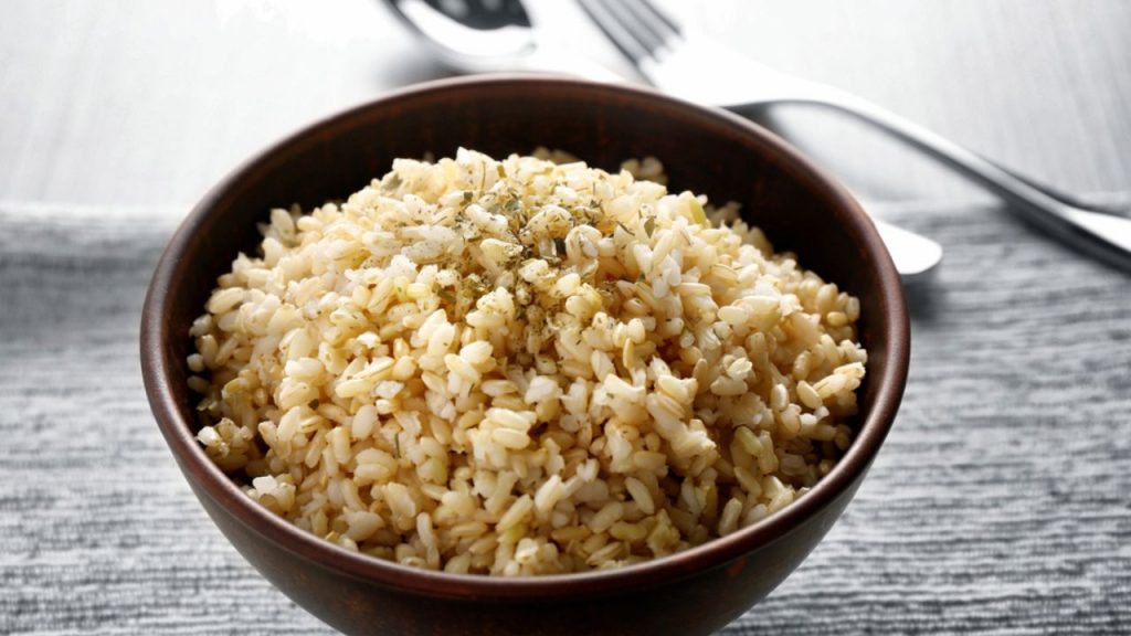 Não existem segredos quando o assunto é preparar um arroz integral soltinho