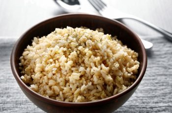 Não existem segredos quando o assunto é preparar um arroz integral soltinho