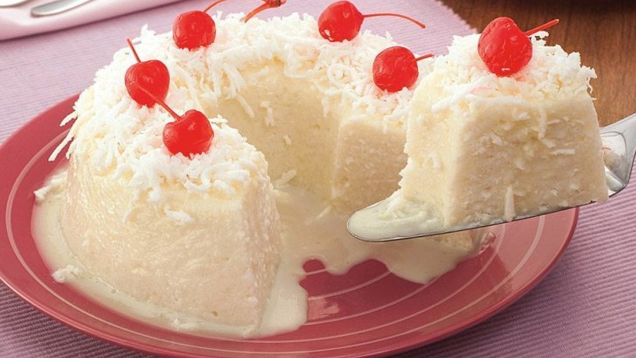 Bolo de tapioca com leite condensado