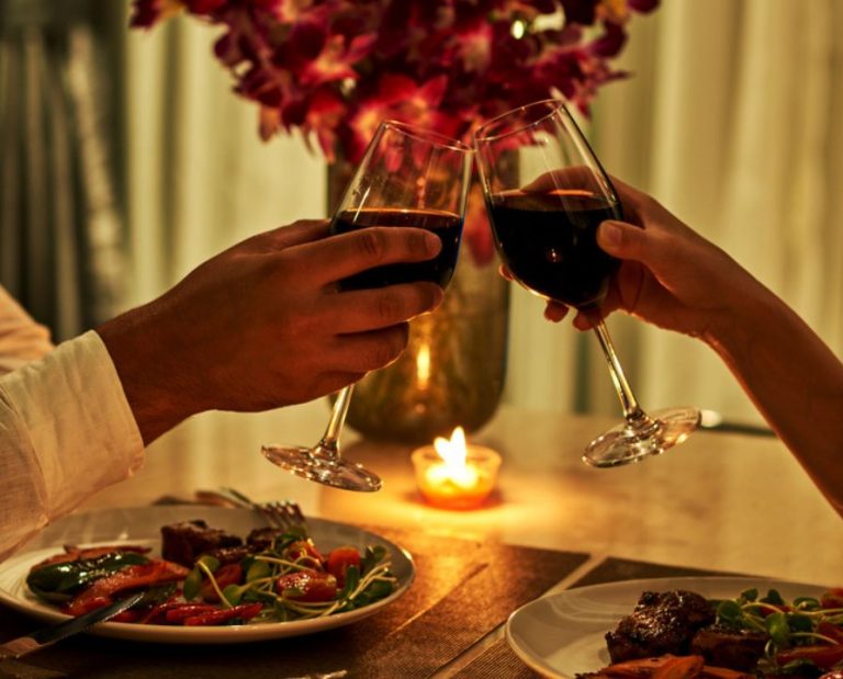 Confira receitas para um jantar romântico simples