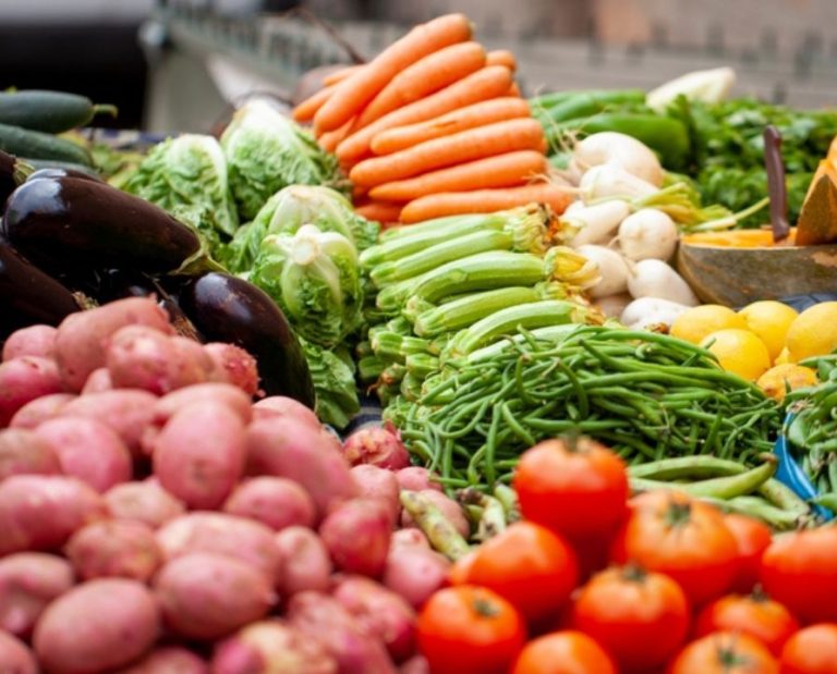Conheça as frutas, legumes e verduras da temporada em julho