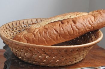Aprenda a deixar o pão amanhecido fresco novamente