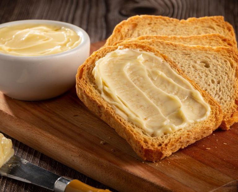 Saiba como amolecer manteiga de duas formas fáceis