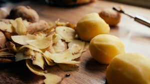 Aprenda como aproveitar batatas escurinhas