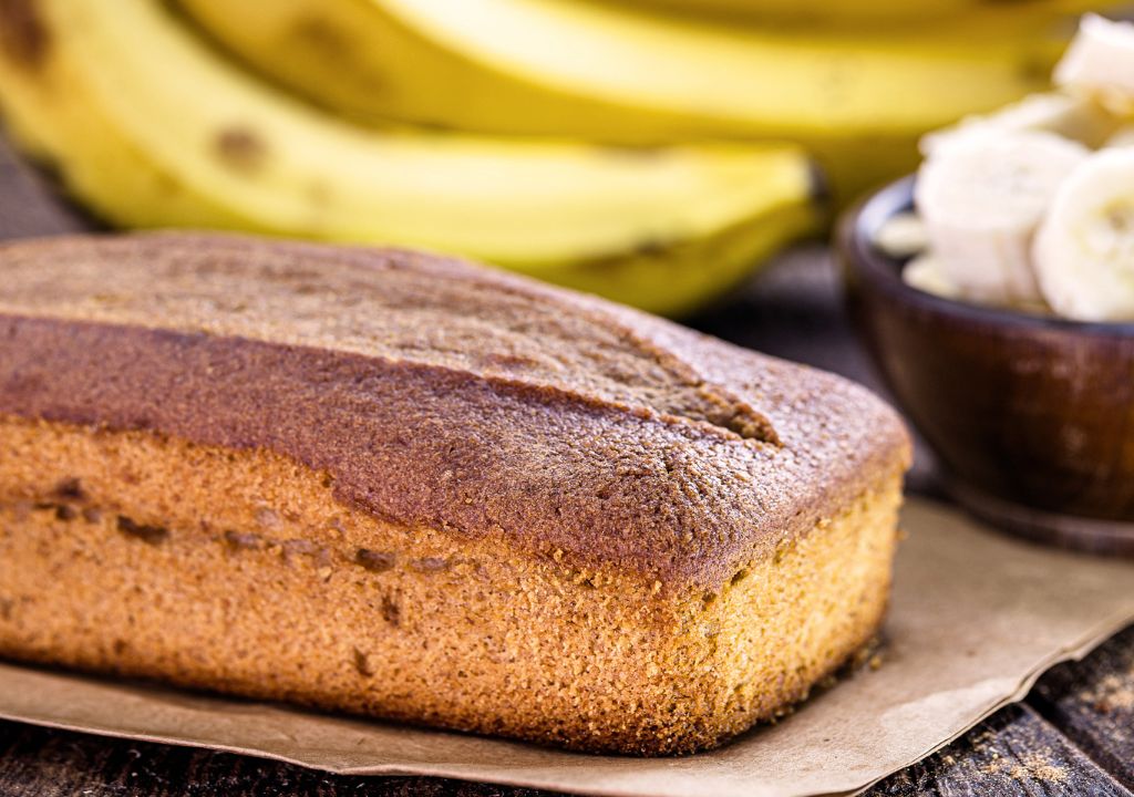 Saiba como fazer um pão de banana sem glúten